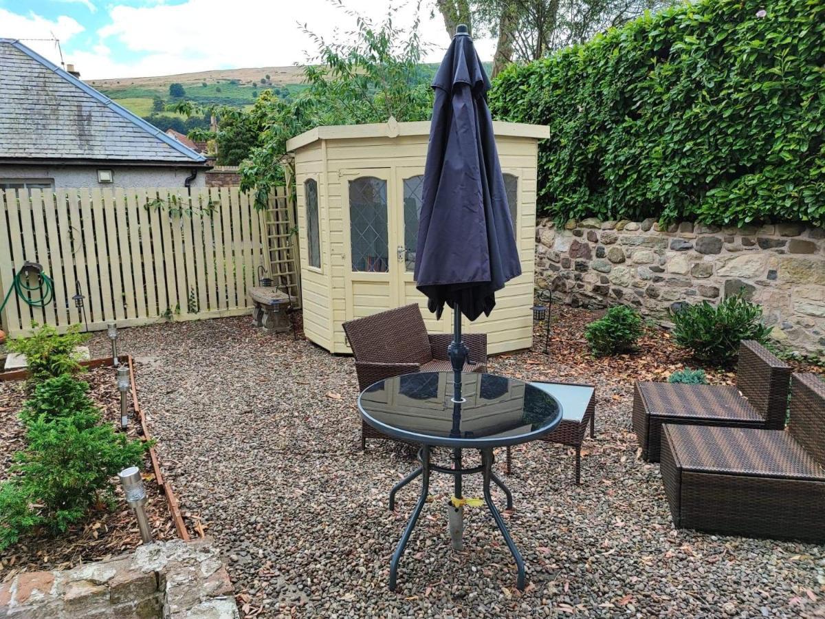 The Hayloft Apartment Falkland Bagian luar foto